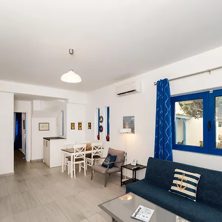 Stratos By Mroom Apartmán *