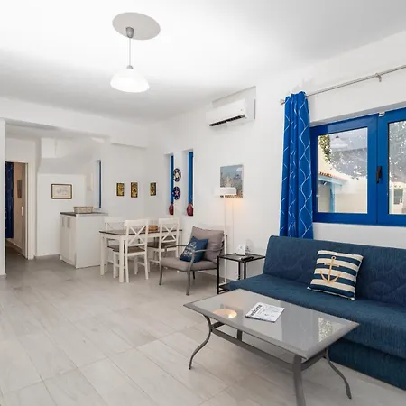 Stratos By Mroom Apartmán *